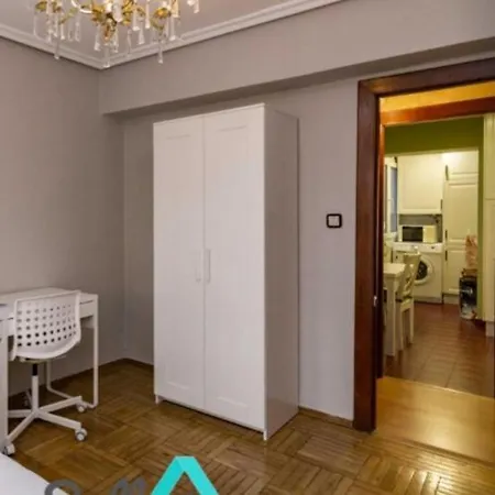 Aramburu Apartment *
